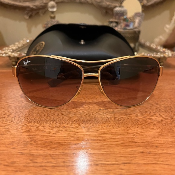 Ray-Ban aviator sunglasses - Picture 3 of 9